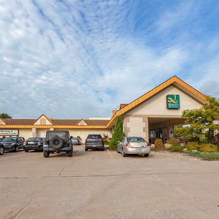 Quality Inn & Suites Escanaba North Exterior foto